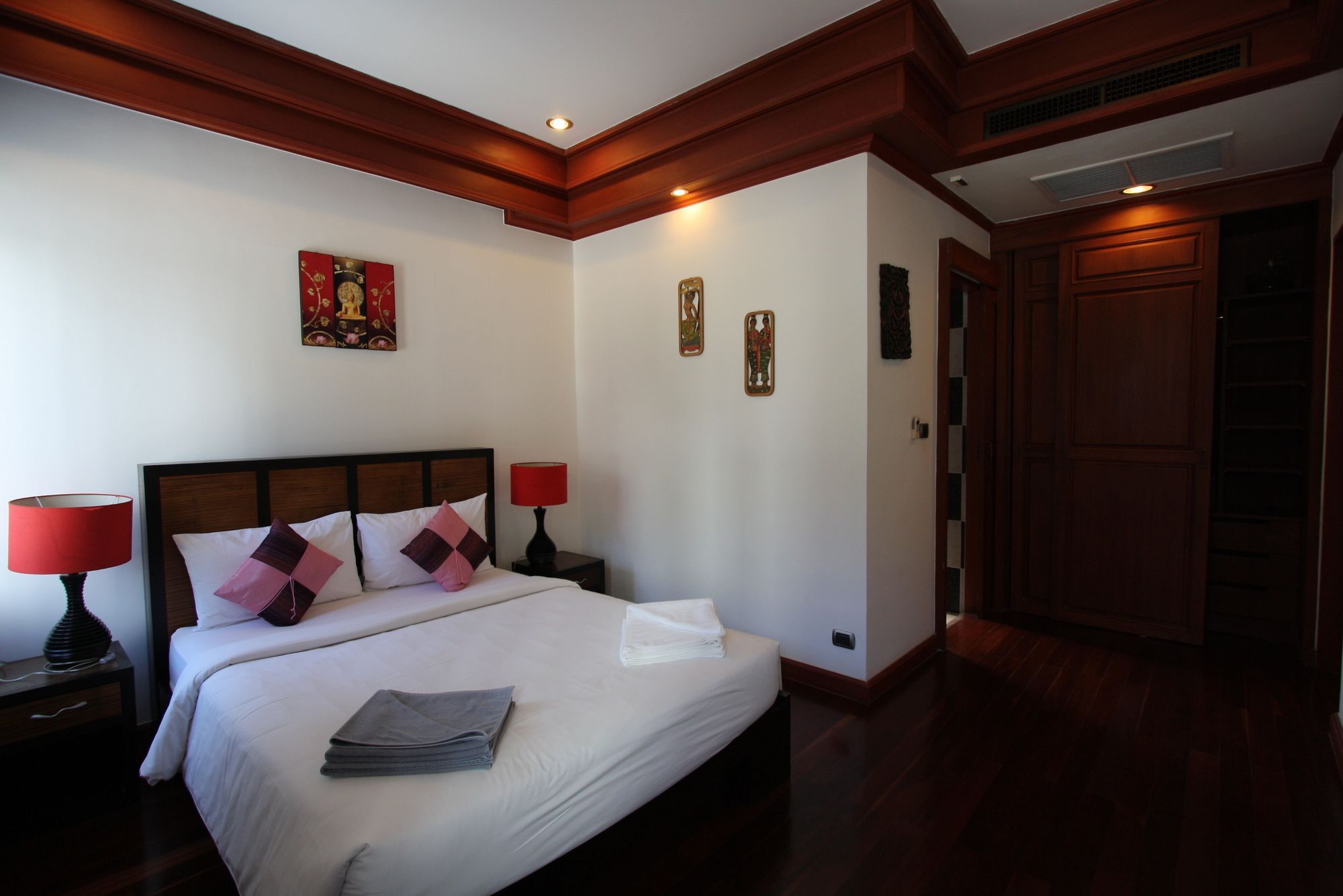 Sabai 3 And