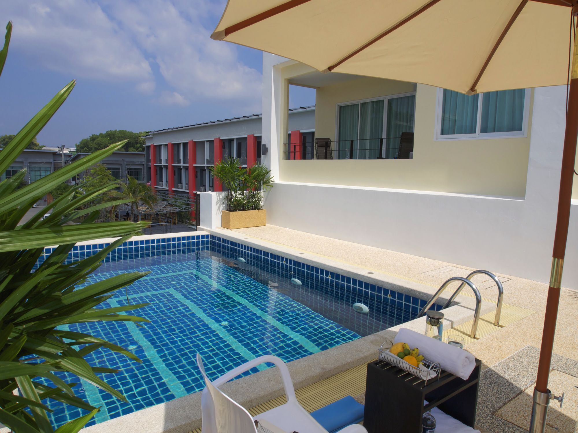 Living * Phuket