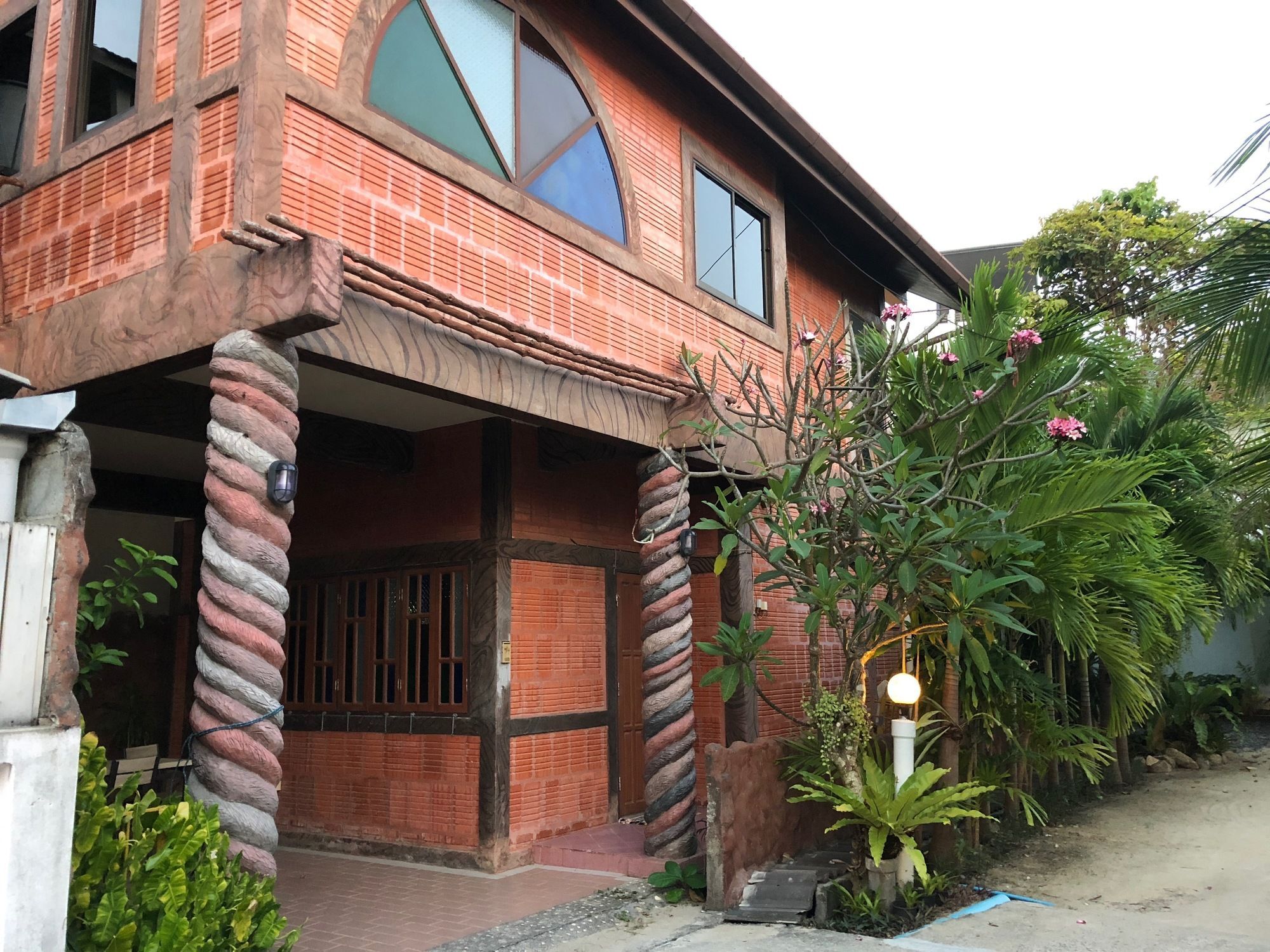 Villa Kamala Beach Villa