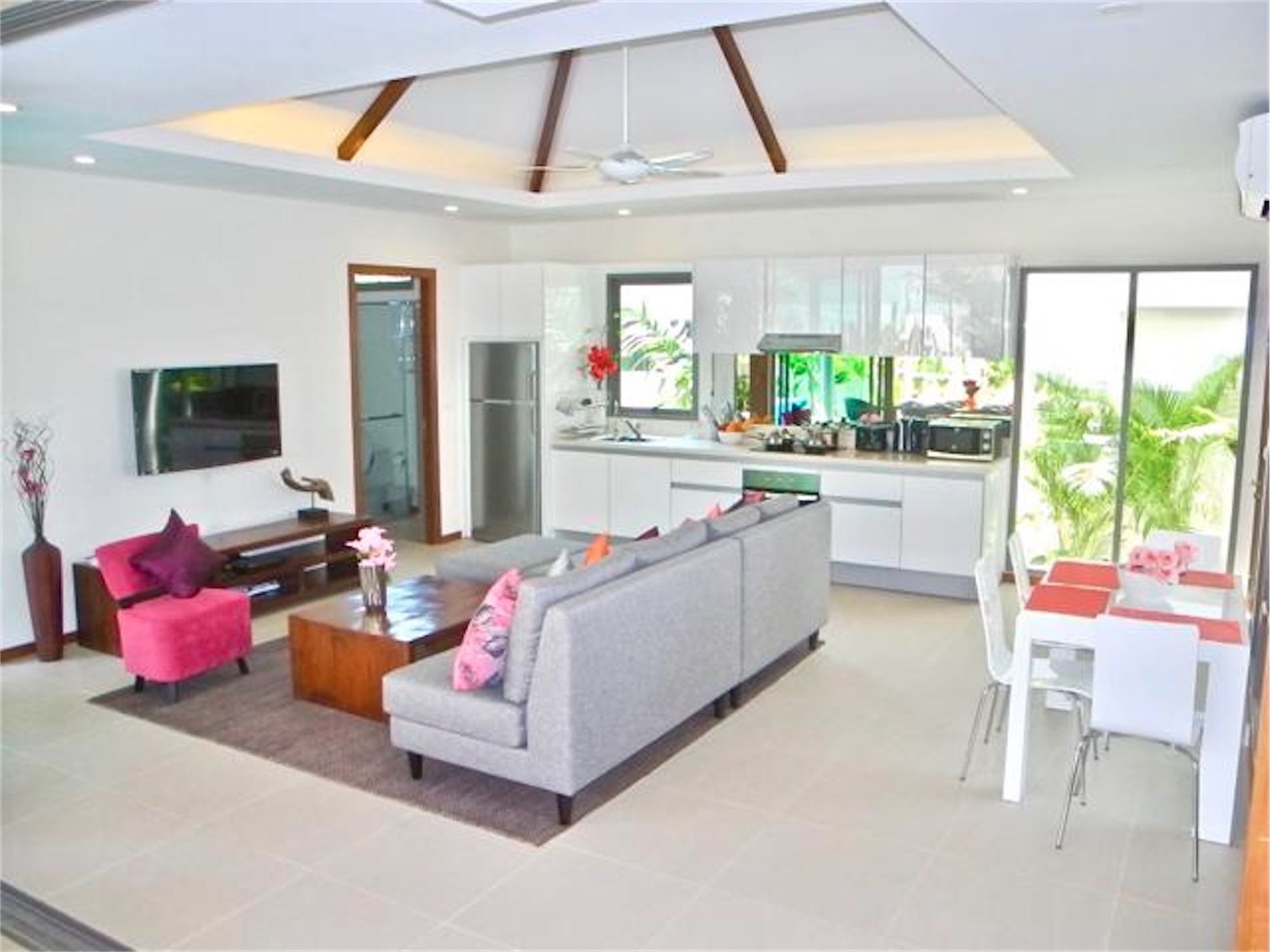 Ka New 3 Bedrooms Apartment *
