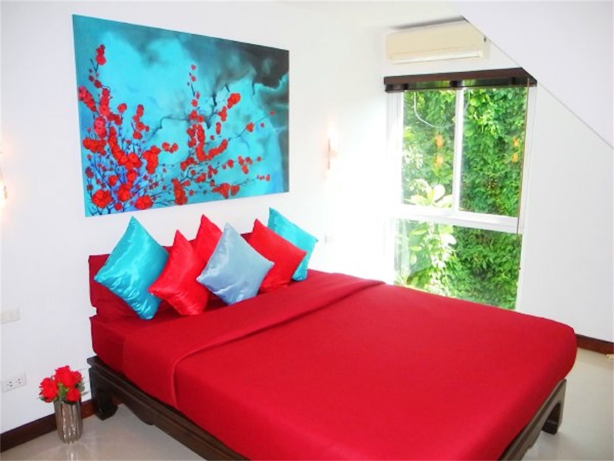 Apartment Sunrise 3 Bedrooms Spacious In Nai Harn Rawai