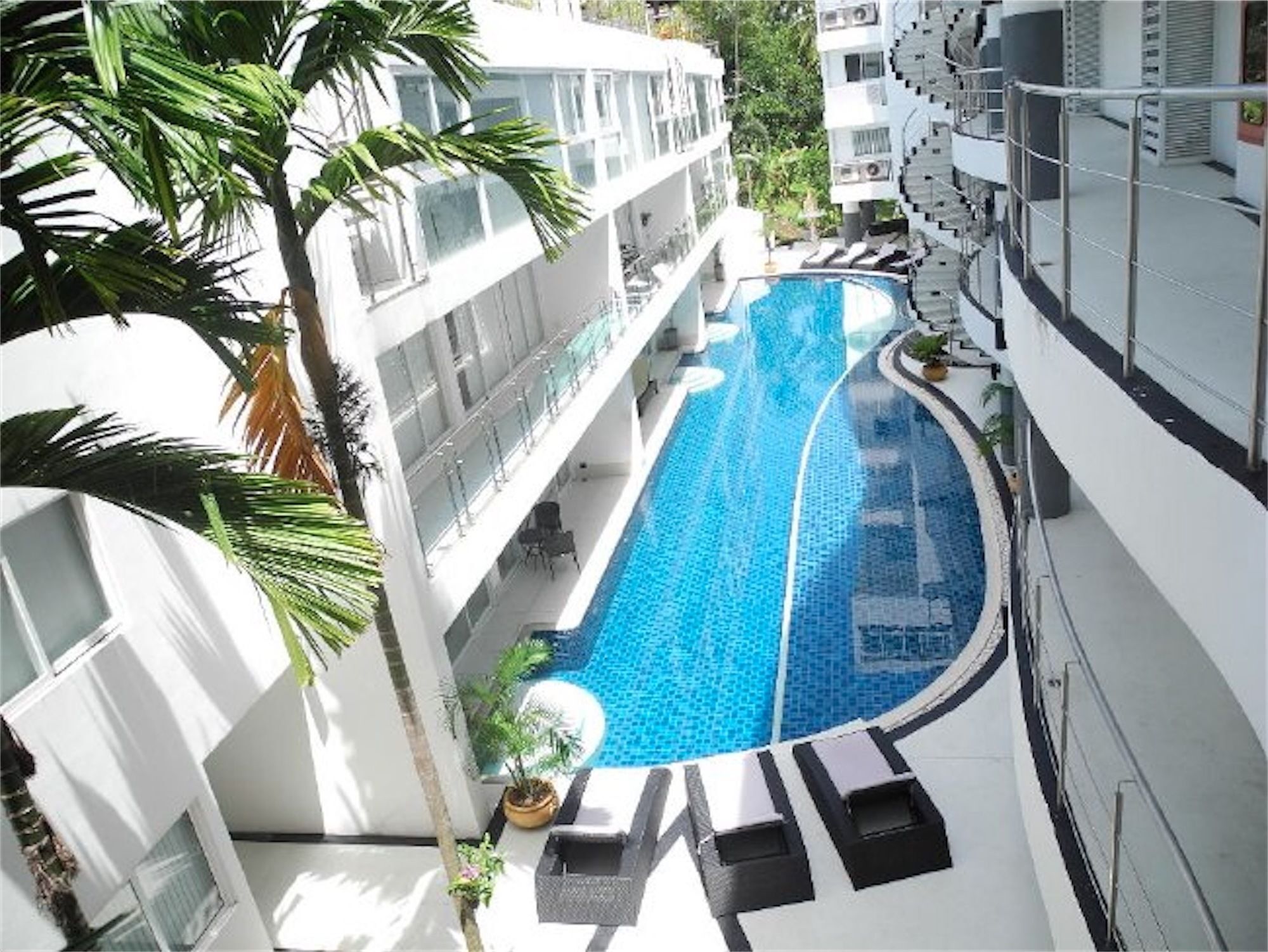 Sunset Plaza 2 Bedrooms Sea View