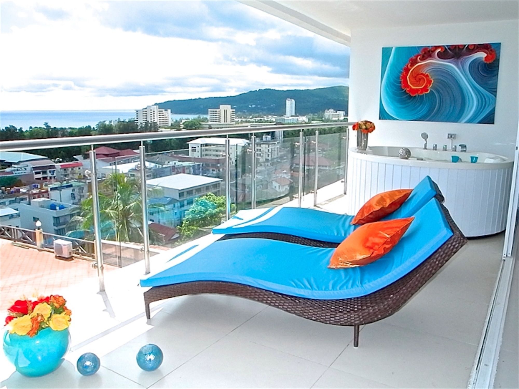 Sunset Plaza 2 Bedrooms Sea View Apartment