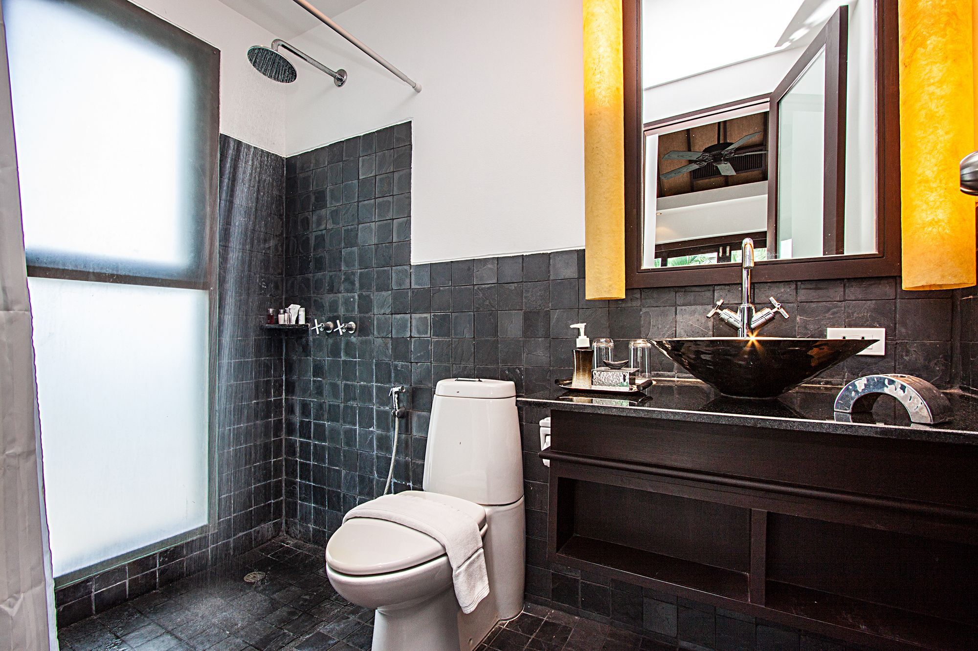 Nirano 21 2 Beds Kathu