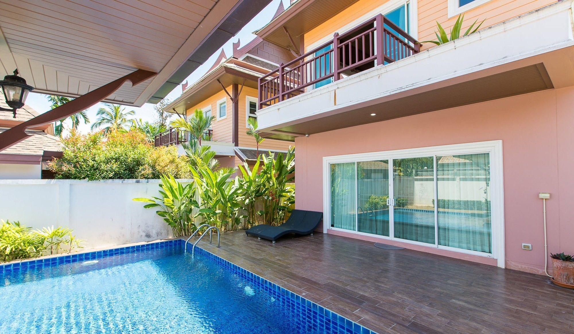 Villa Baanmanchusa Thai *
