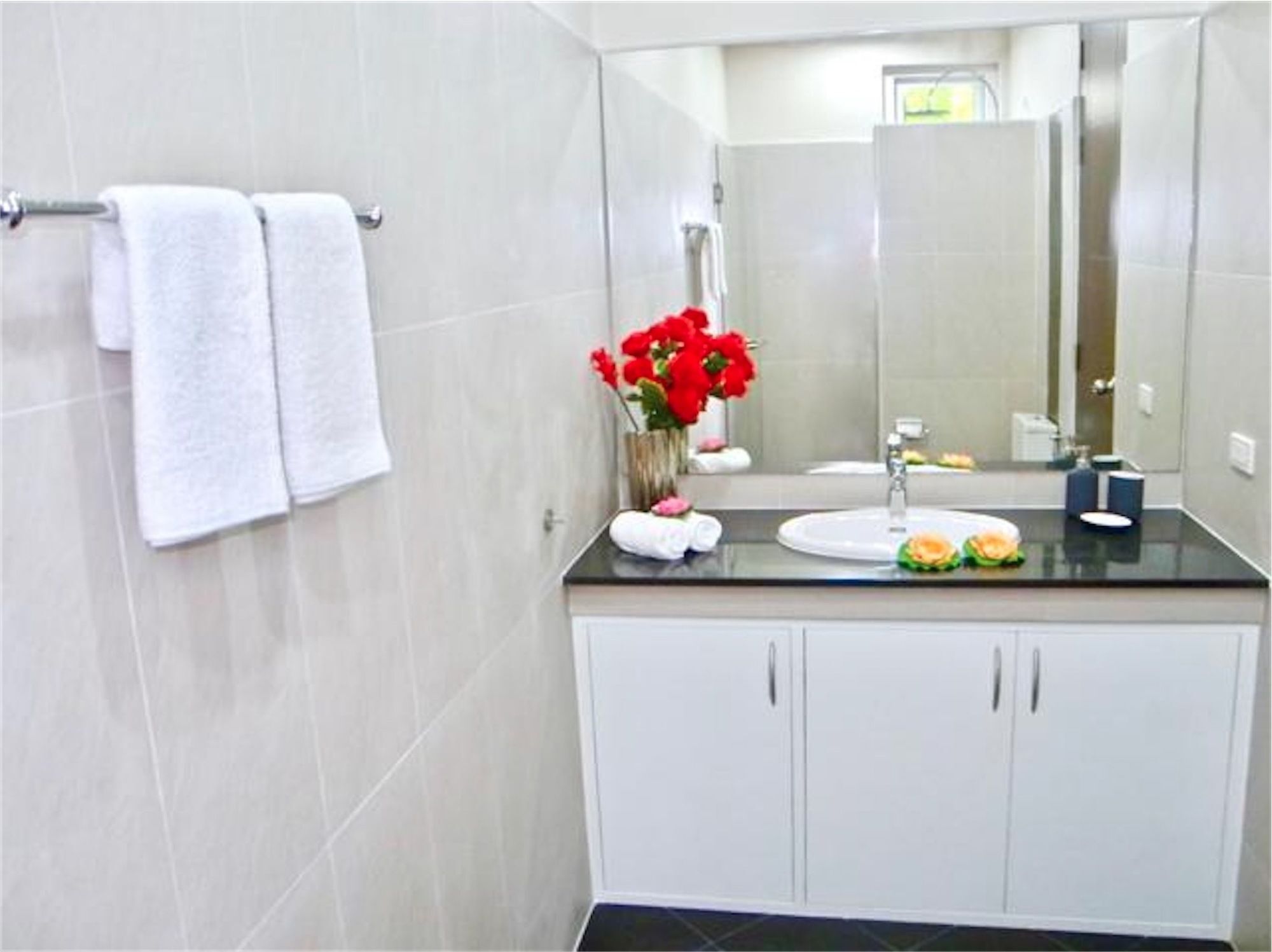 The Greens 9 2 Bedrooms Apartment