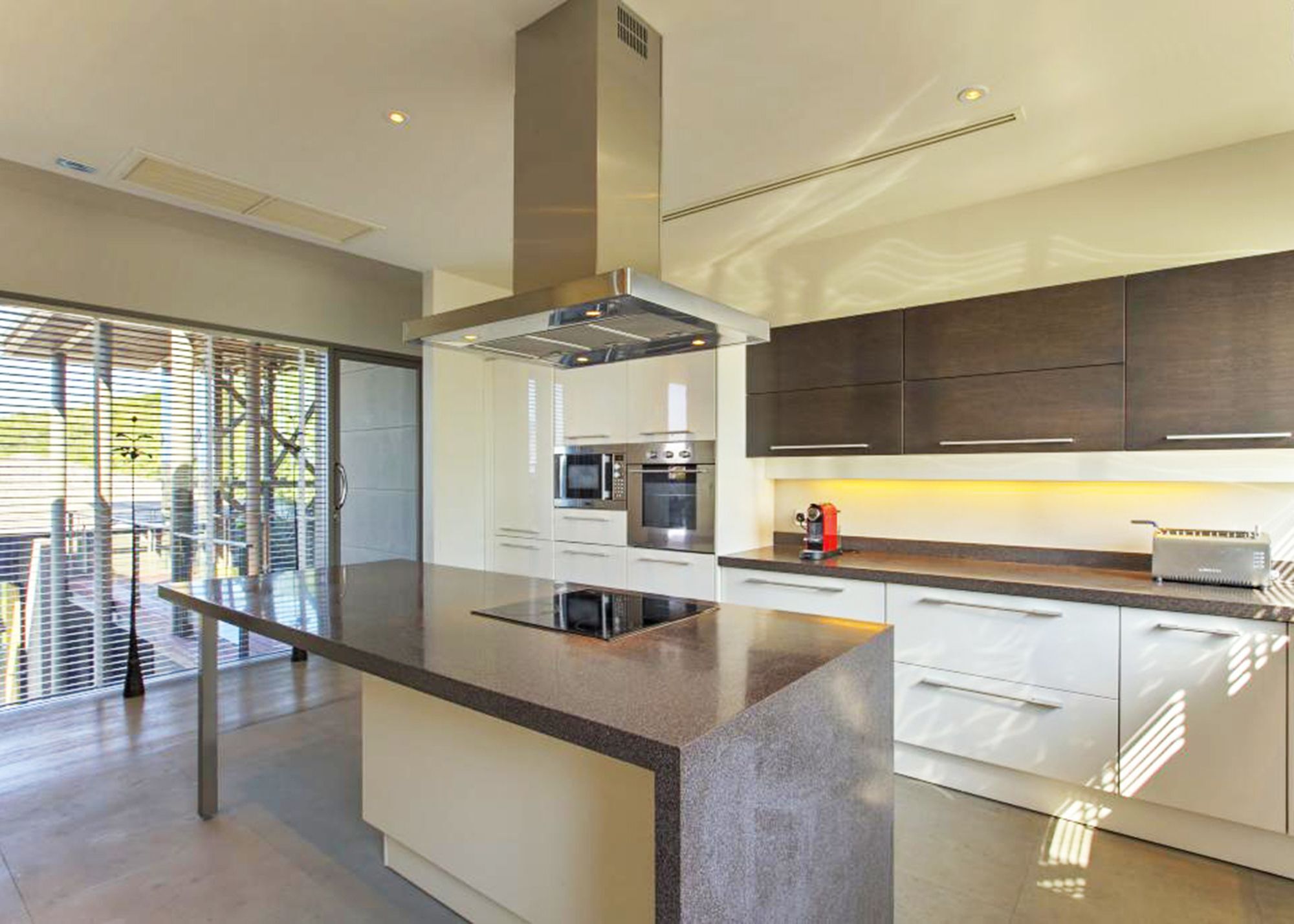 Seventh Villa *