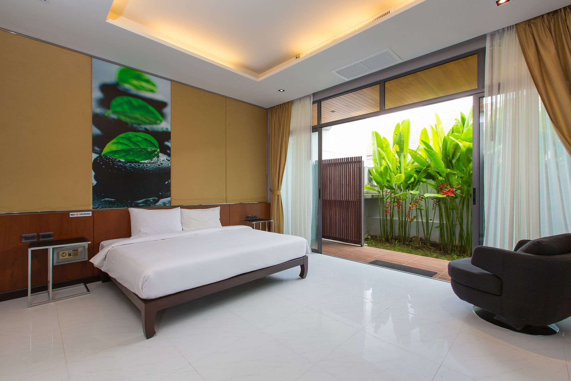 Villa Aqua A.1 By Natthita Rawai