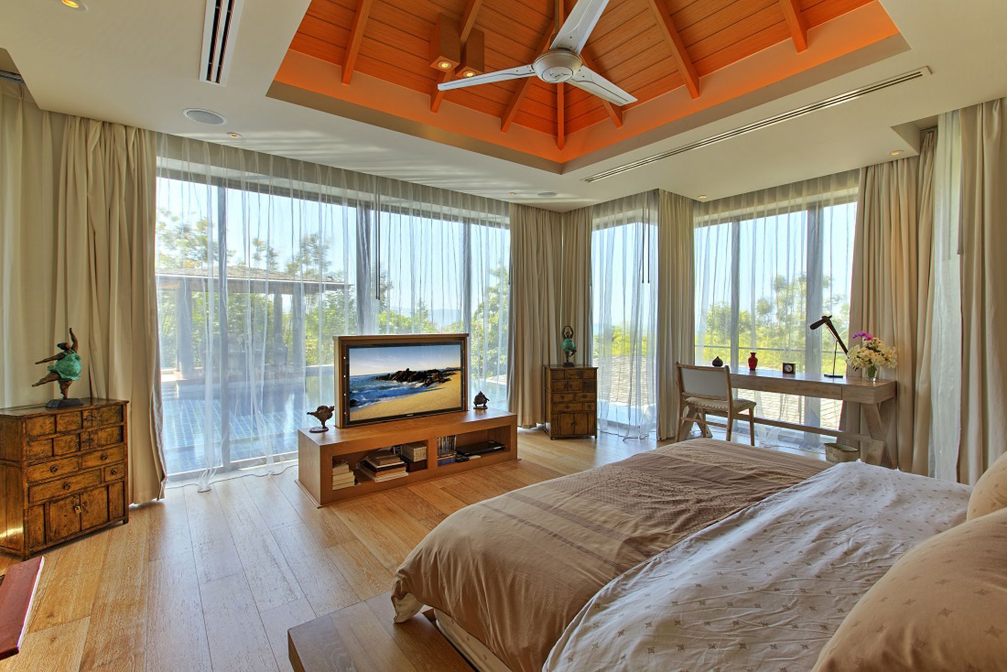 Villa Seventh *