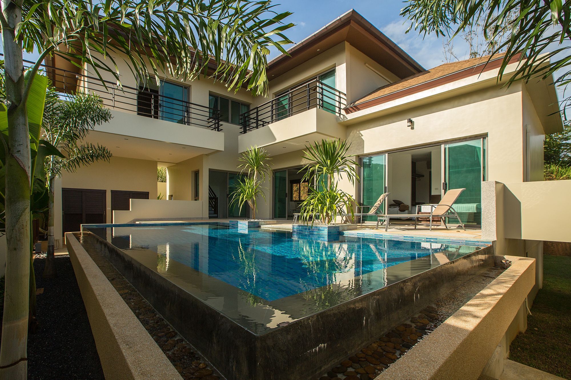 Nusa Apartment Rawai