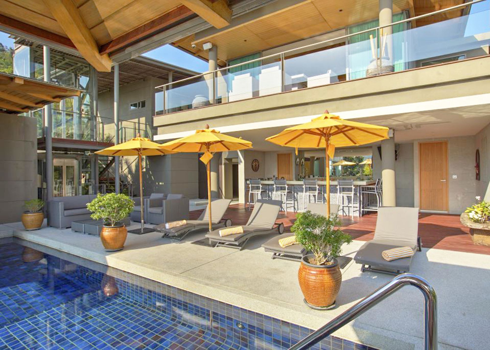 Villa Seventh *