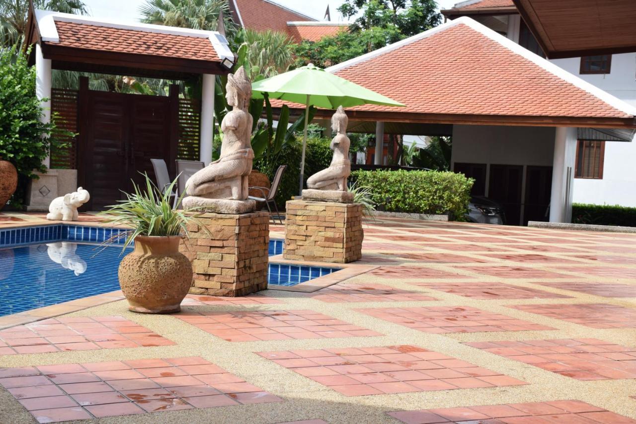 Sirinthara Villa *