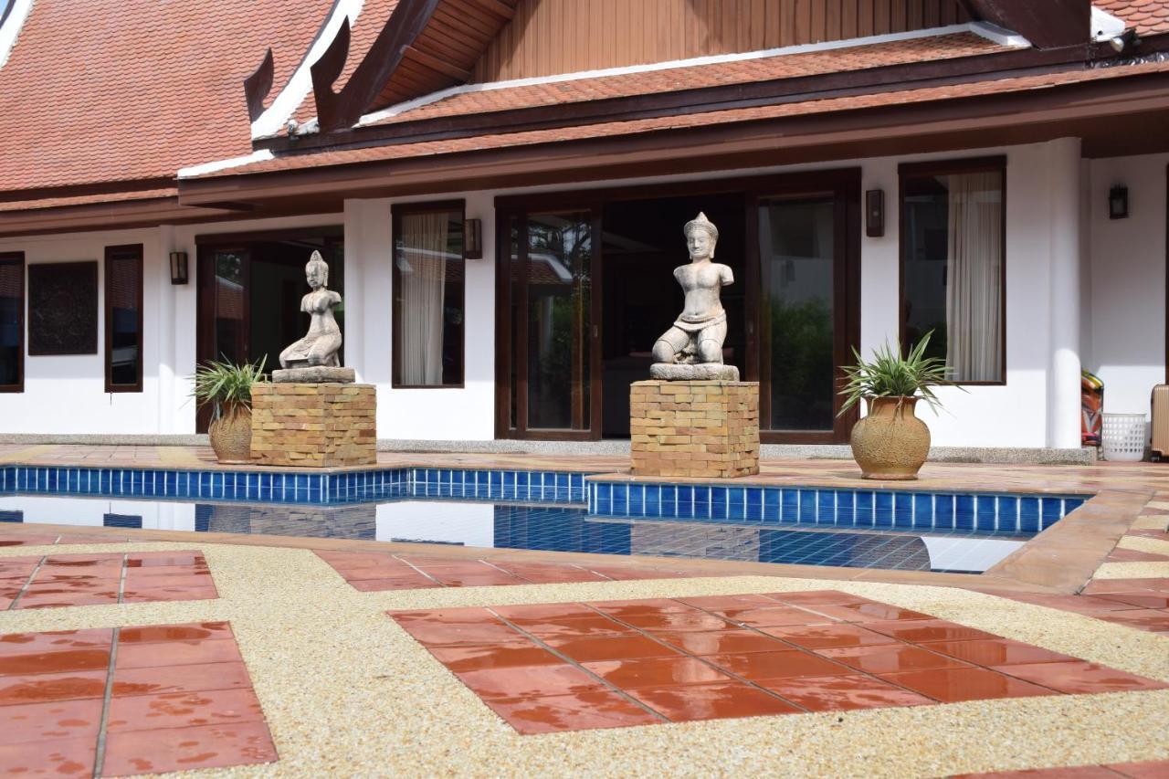 Sirinthara Villa *
