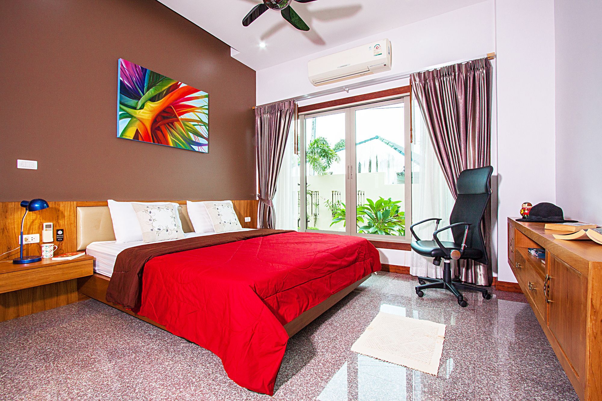 Pensri Hotel 4*