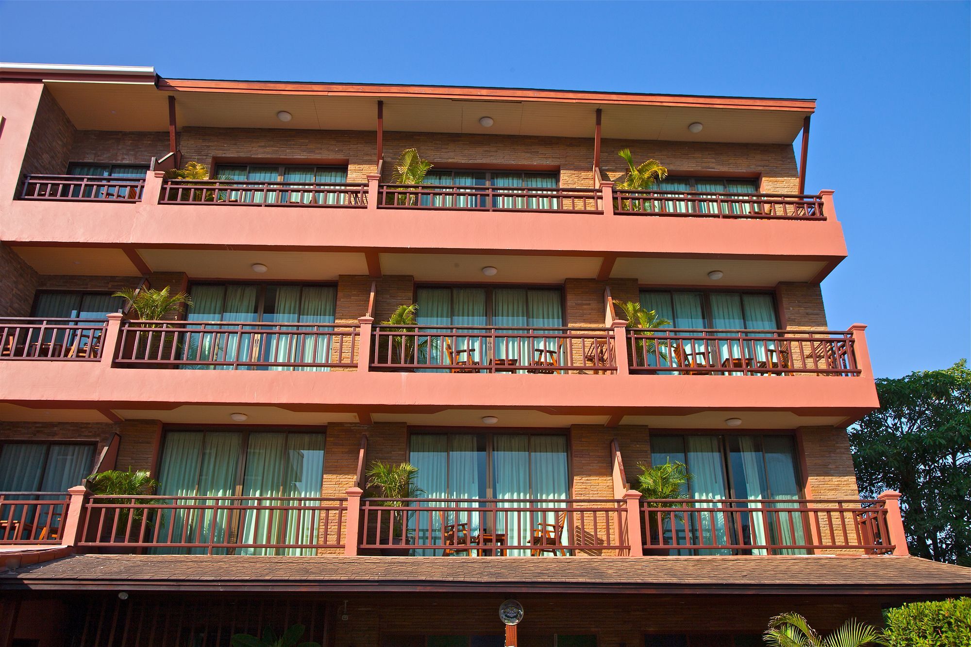 Orchid Garden Hotel 3*
