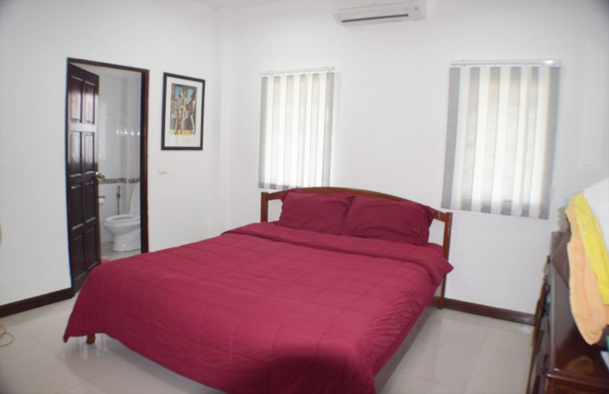 Luxury 5 Bed 5 Bath Apartment *