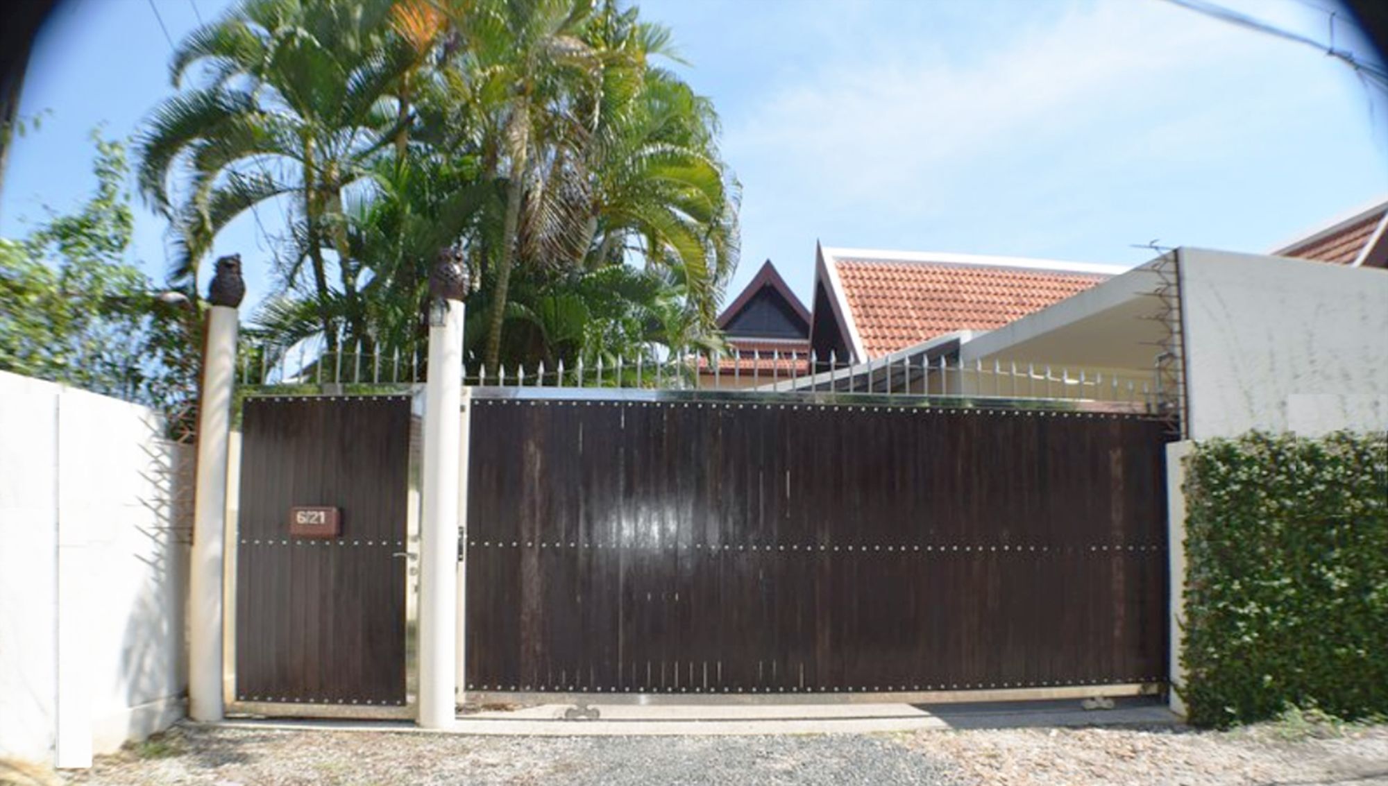 Luxury 5 Bed 5 Bath