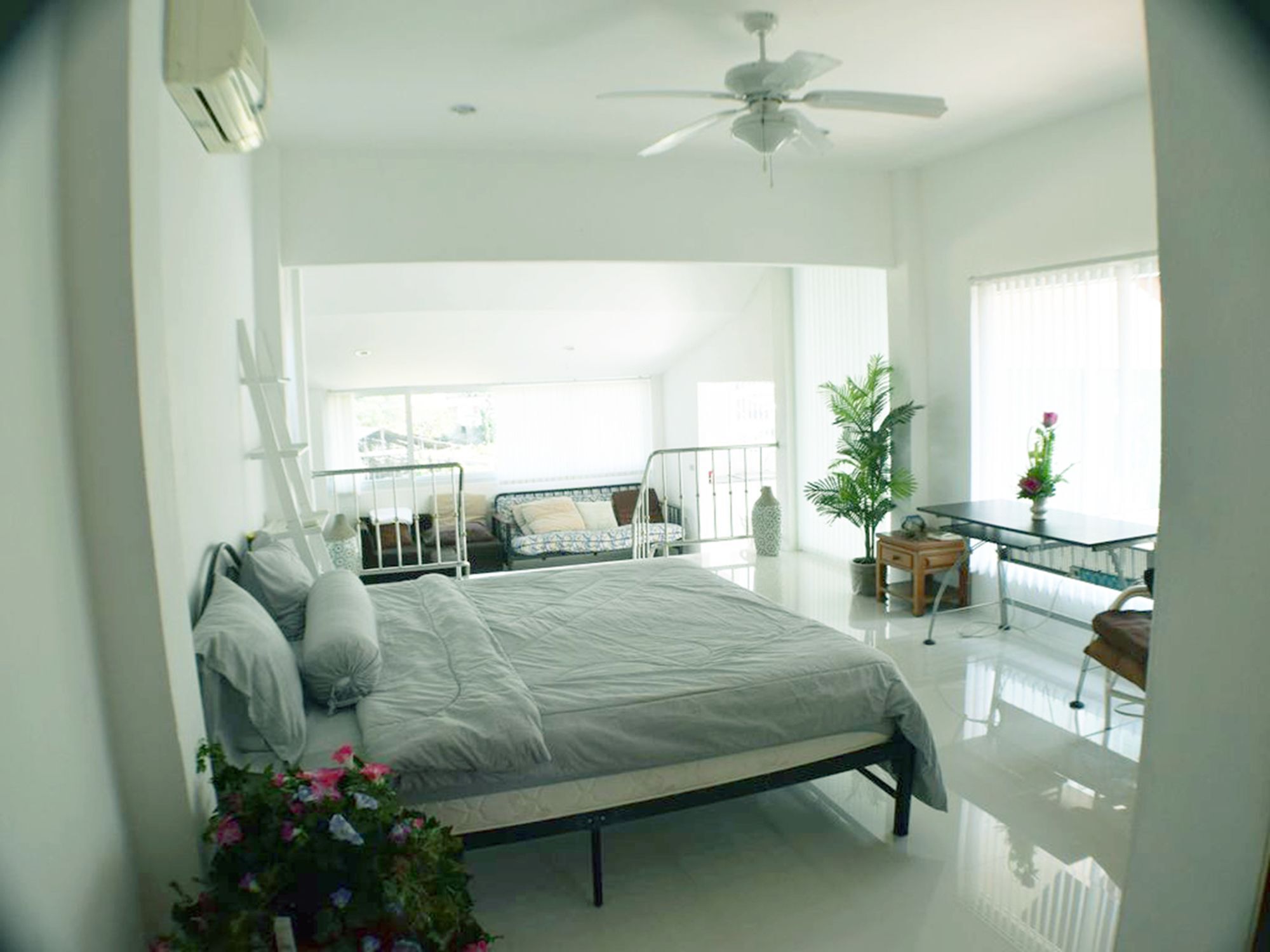 Luxury 5 Bed 5 Bath
