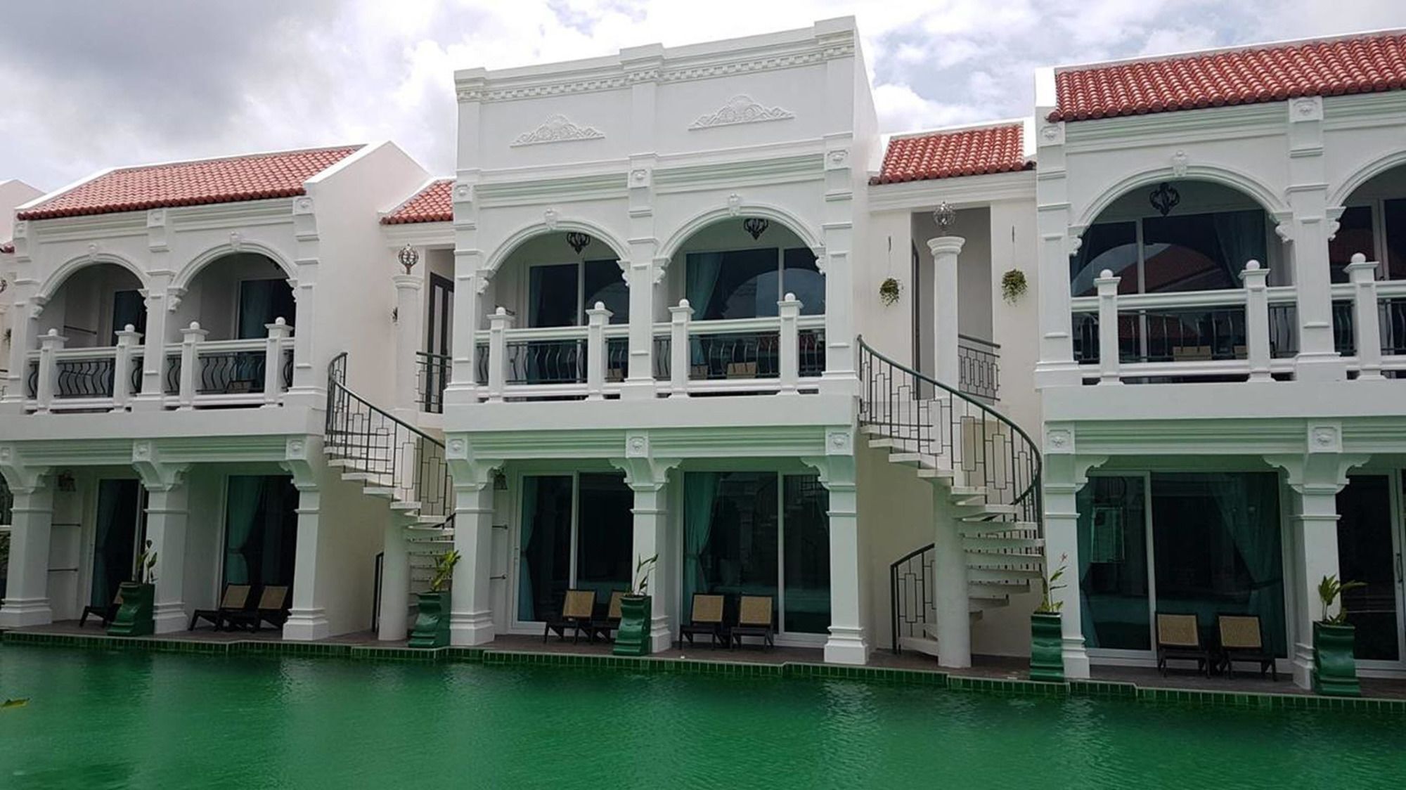 Supicha Pool Access - Sha