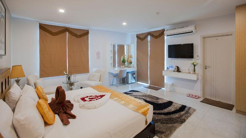 Hotel De42 3*