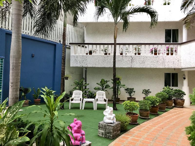 Hotel Neptuna Hotel By Maduzi Phuket