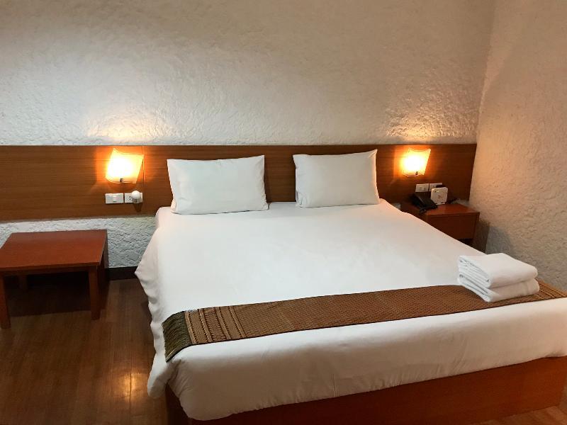 Neptuna Hotel By Maduzi Phuket