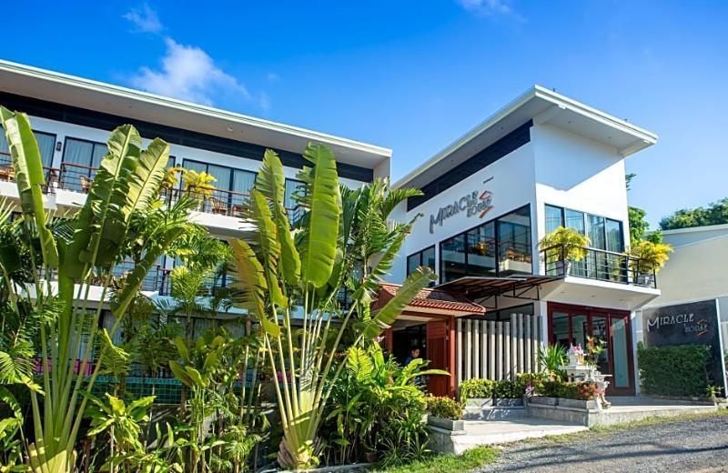 Hotel Miracle House