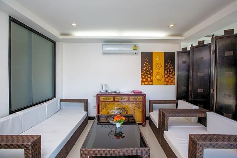 Miracle House Hotel 3*