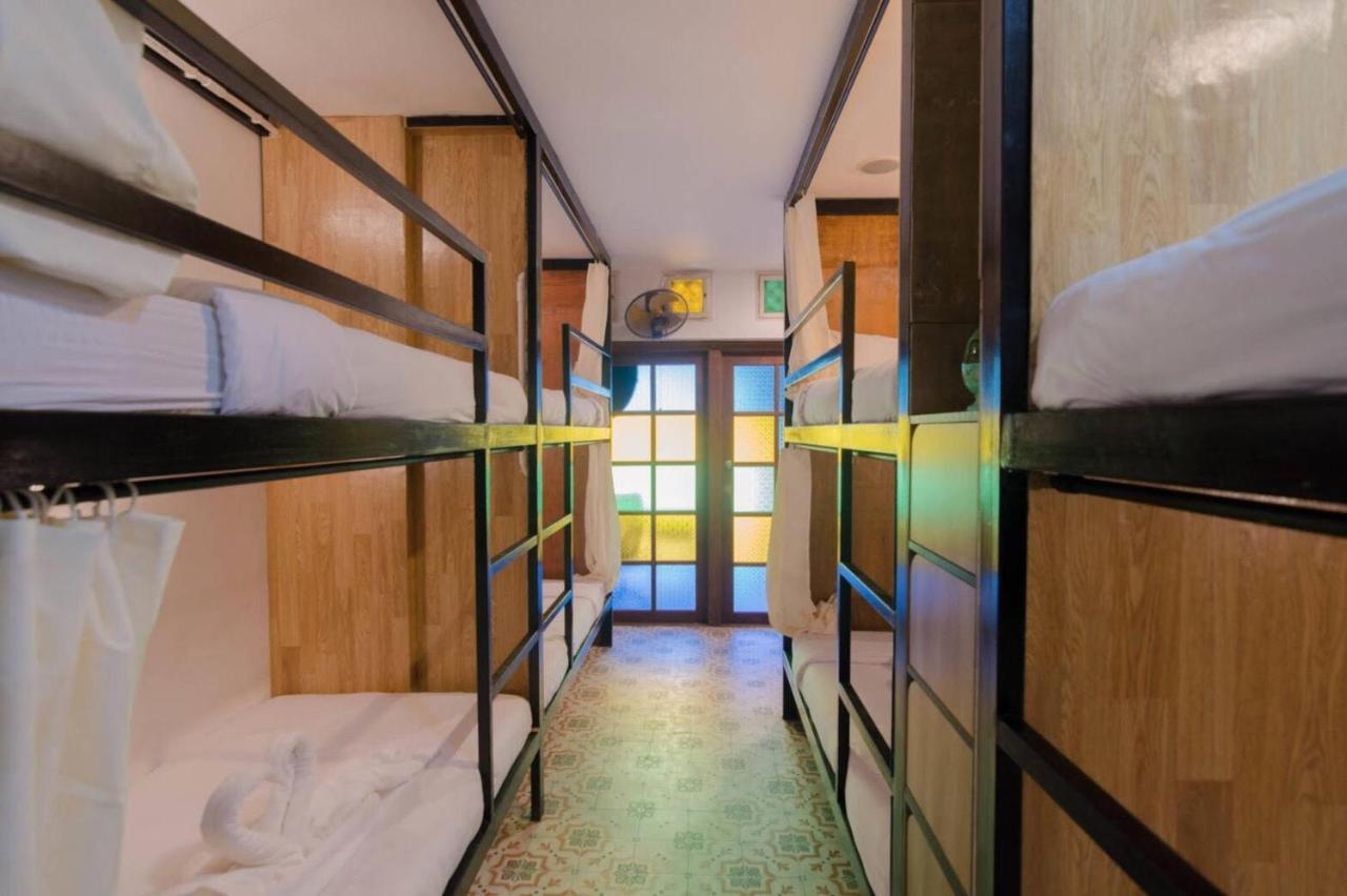 Bed At Albergue *