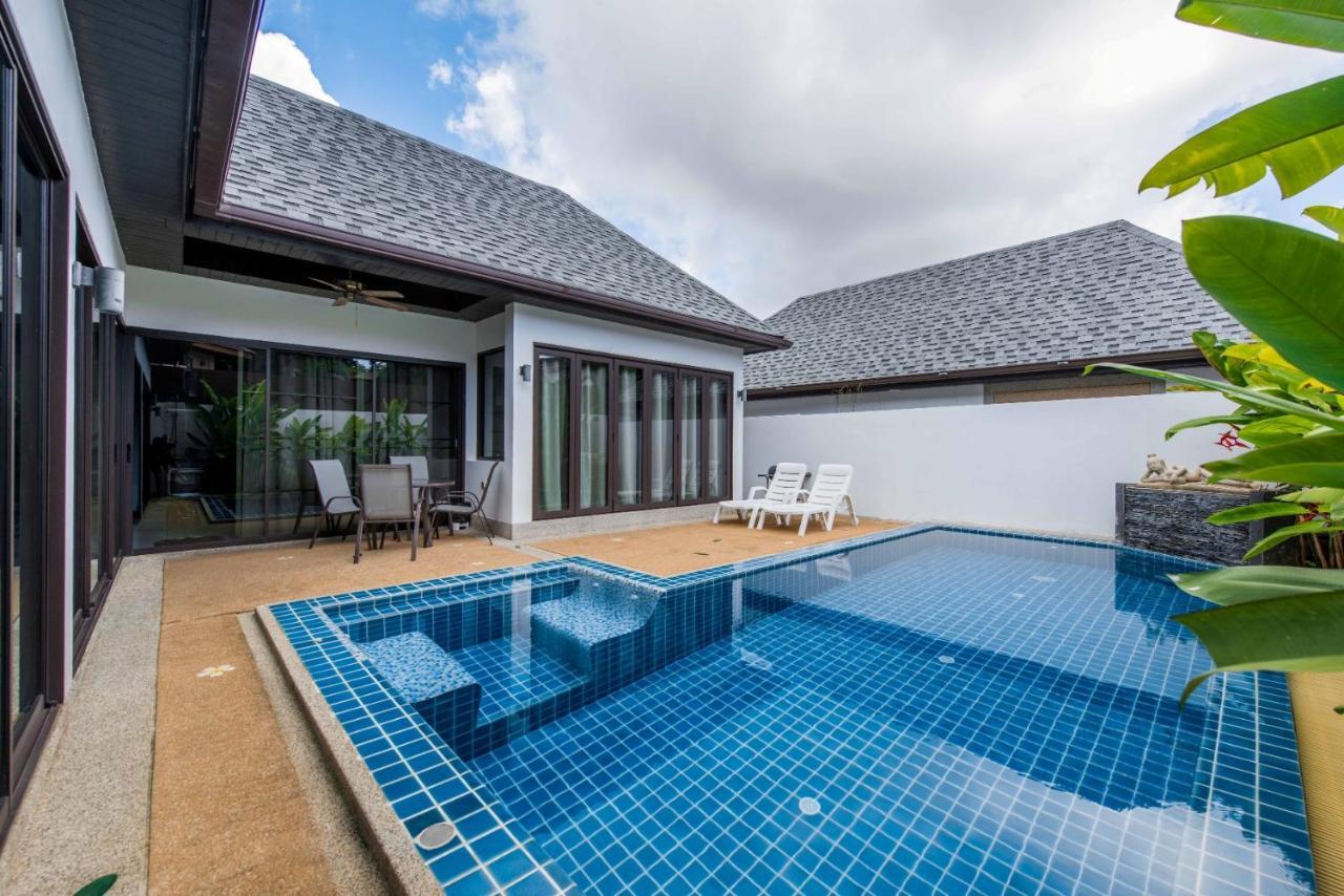 Plunge Tropic Near Naiharn