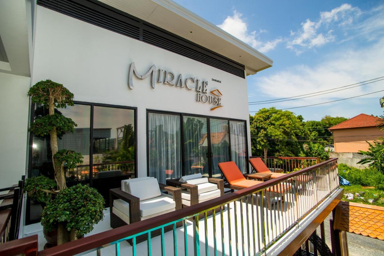 Miracle House 3*
