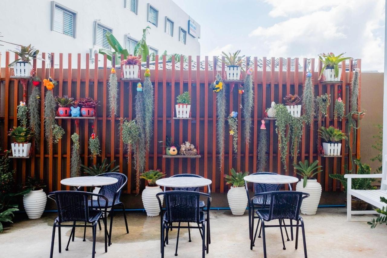 The Topaz Town Aparthotel 2*
