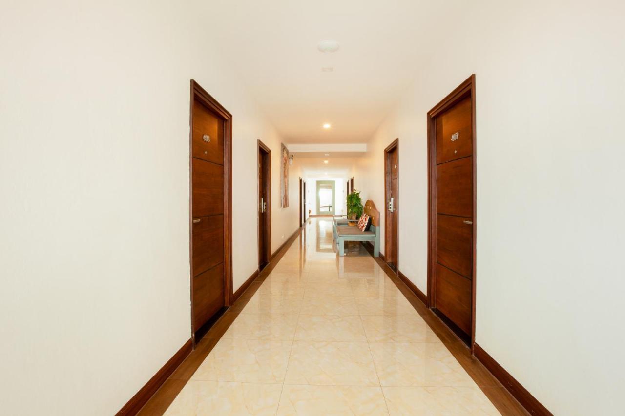 Hotel De42 3*