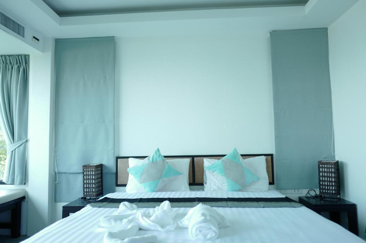 Sunset Bay View Phuket Hotel