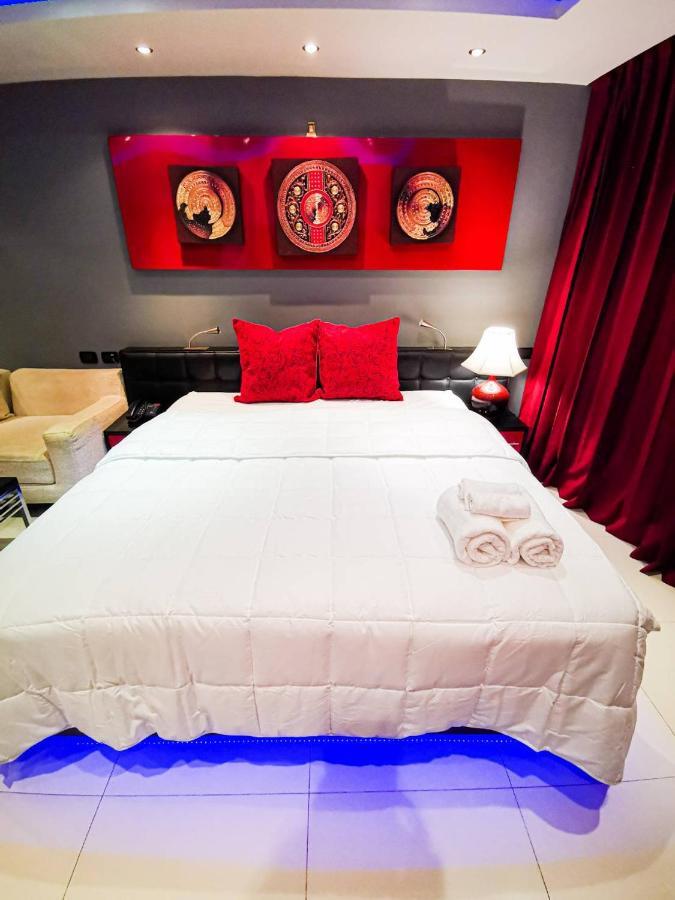 Absolute Bangla R305 Apartment Patong