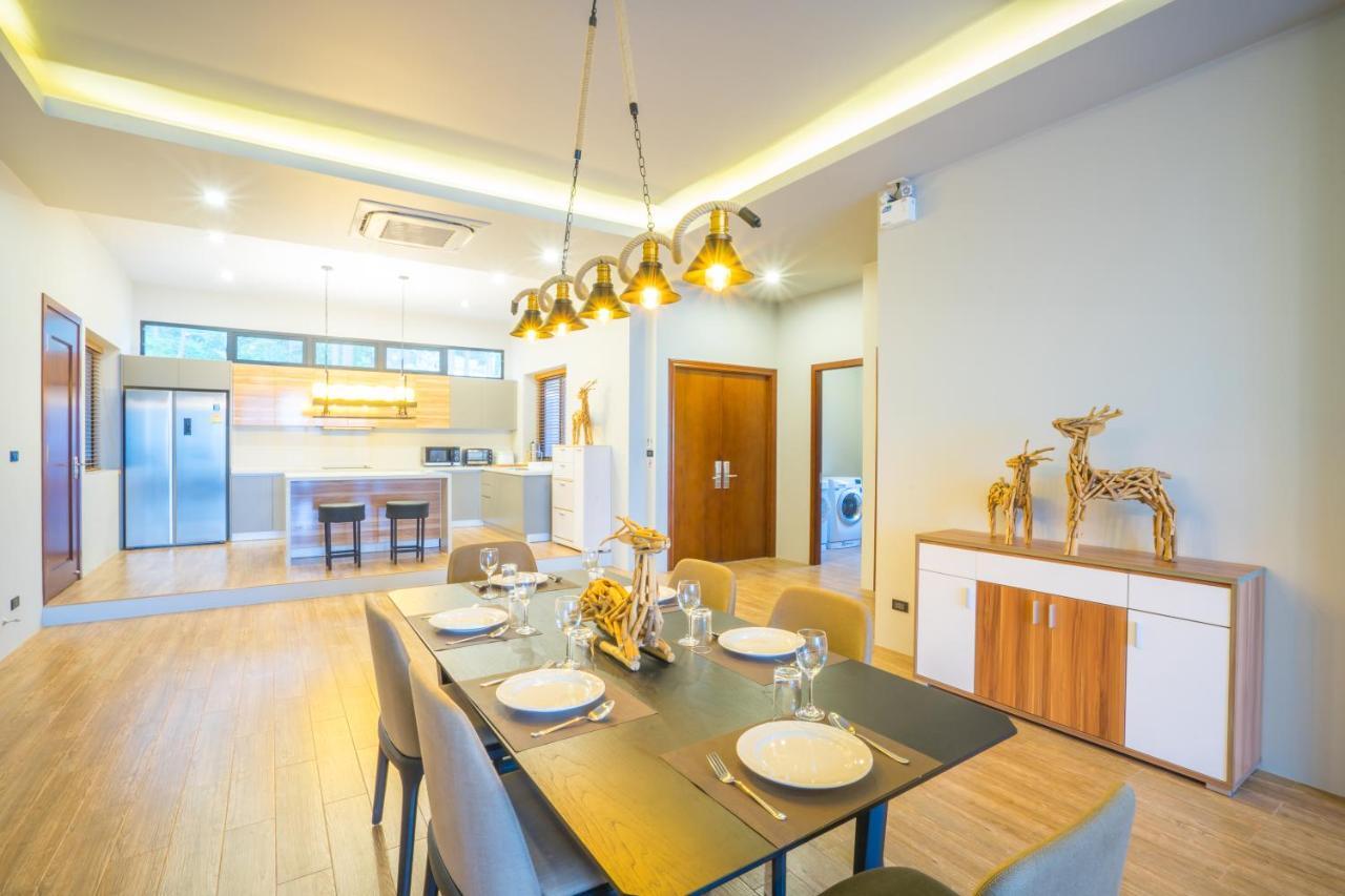 Villa Nakara Hill Phuket