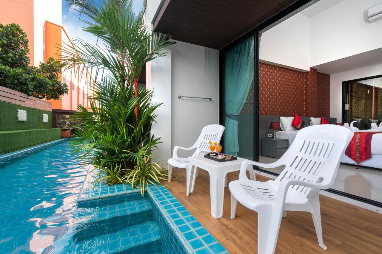 The Thames Pool Access & - Sha Extra Hotel
