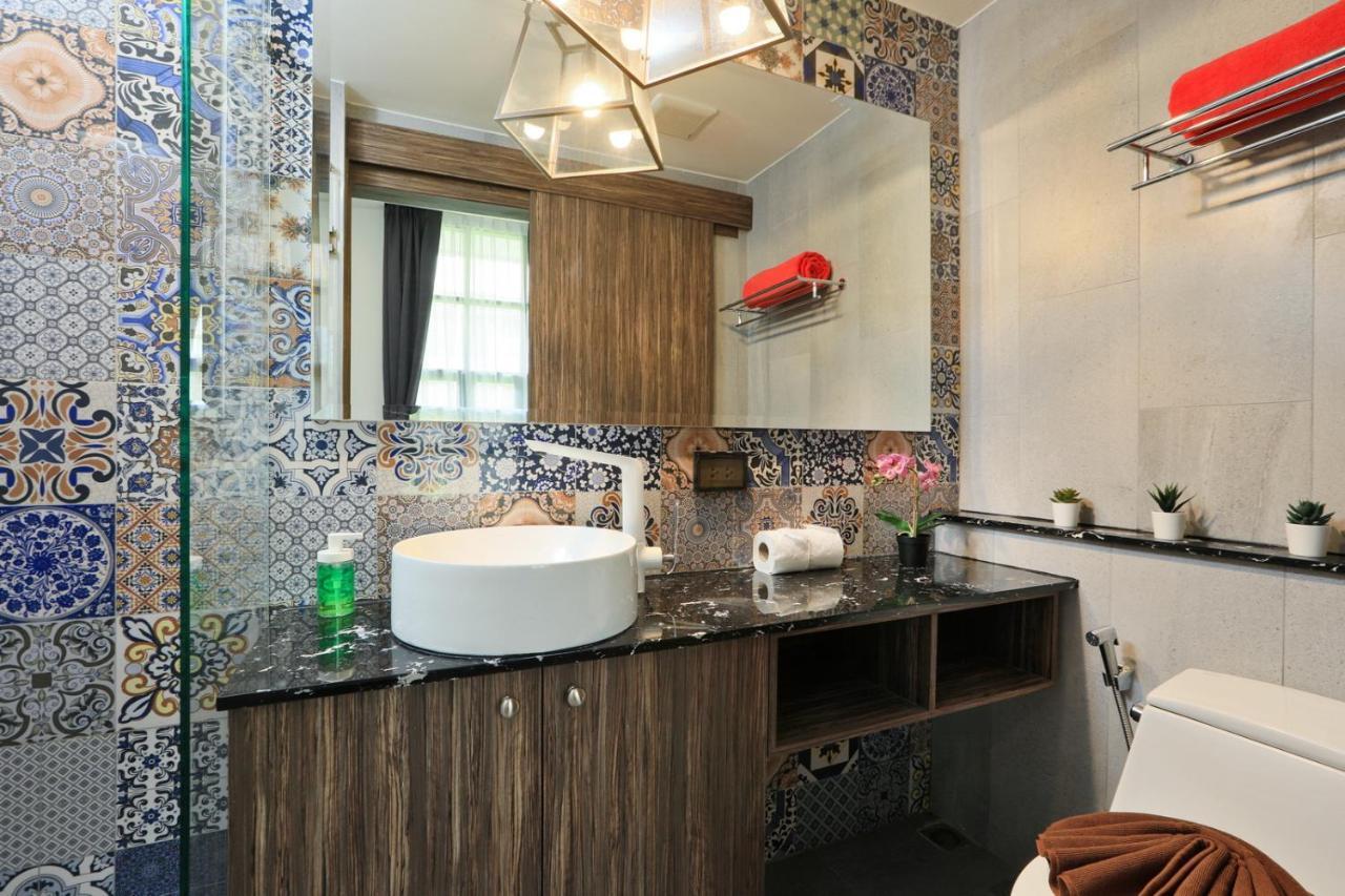 The Palmyrah By Holy Cow, 1-br, Courtyard Or Pool View * Surin Beach (Phuket)