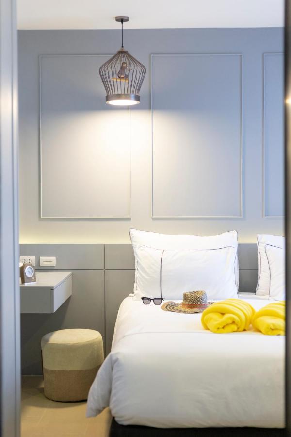 Hotel Surin Beach Residence