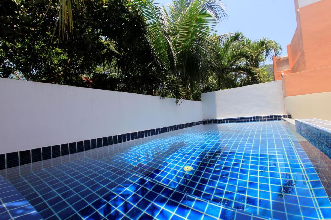 Nakathani Villas Kamala Beach