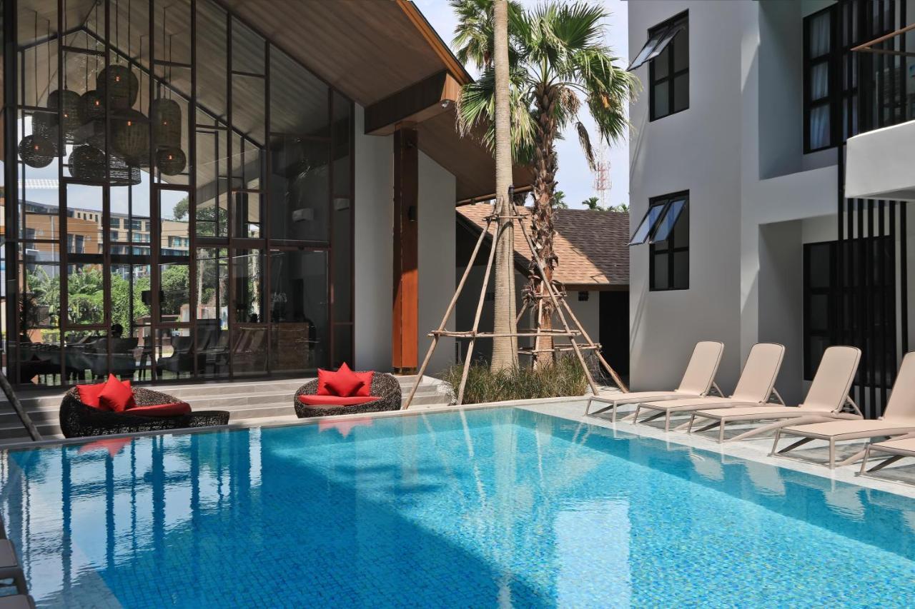 The Sea View In Palmyrah By Holy Cow Surin Beach (Phuket)