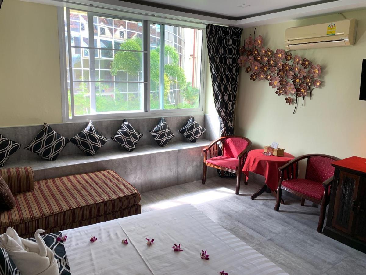 Fong Kaew And Baan Nang Fa Guest house Patong