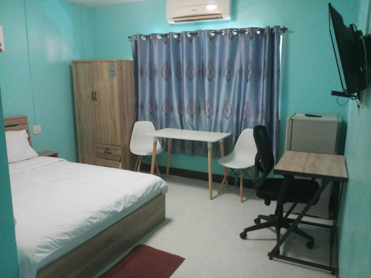 S. T. House 2*