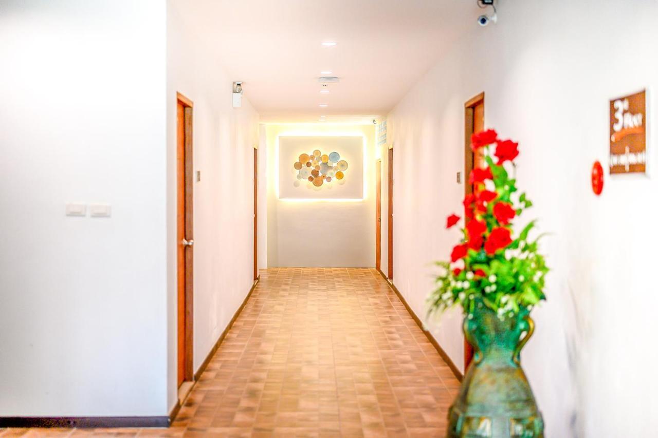 Naiyang Place - Airport Hotel