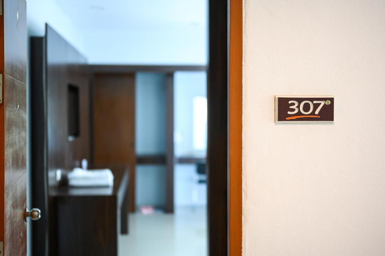 Naiyang Place - Airport Hotel Phuket
