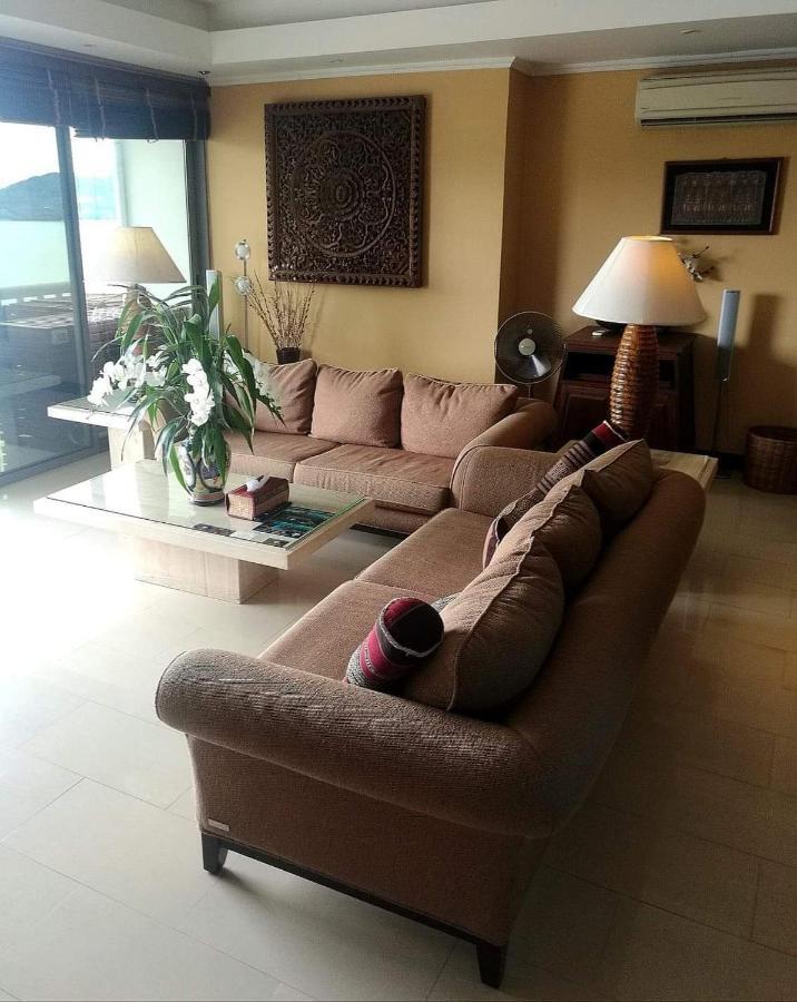 Apartment Tower Holiday *