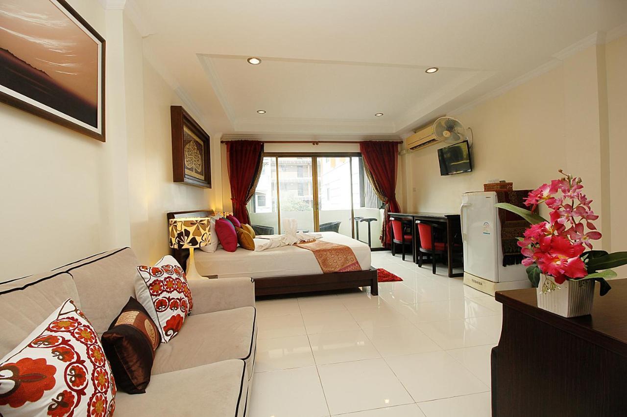 Sky Silk Decoration House 2* Patong