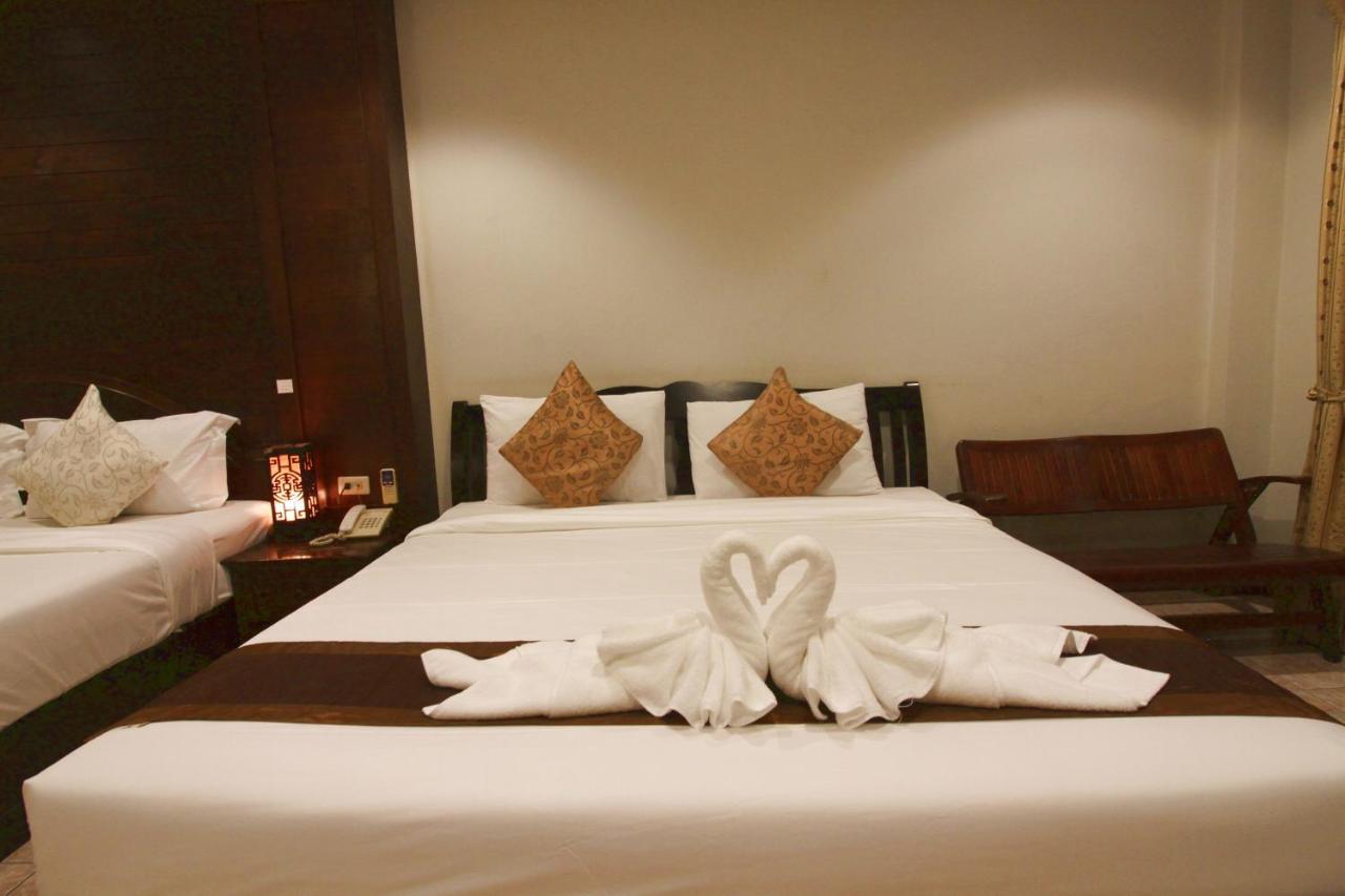 Hotel Baan Veerakit 4*
