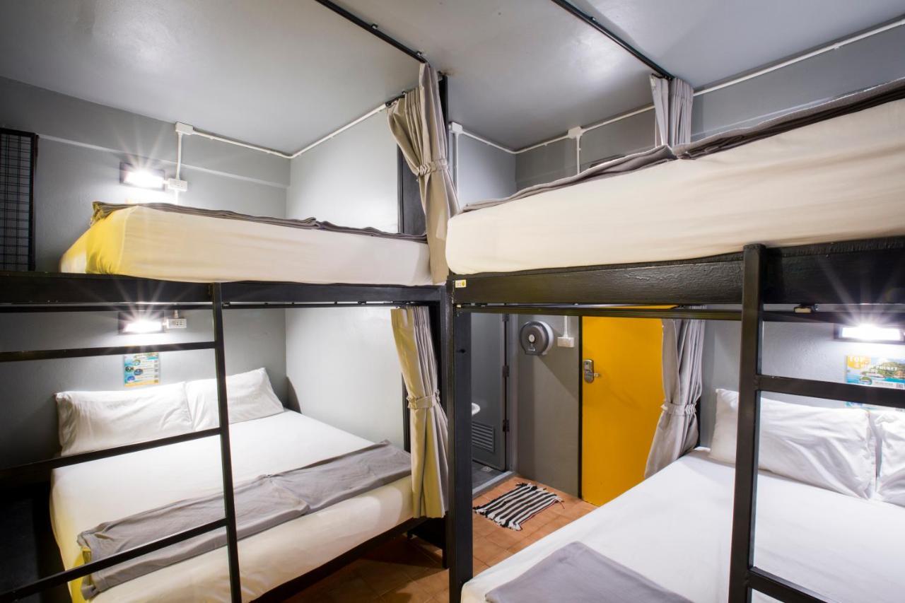 Beehive Old Town Hostel Phuket