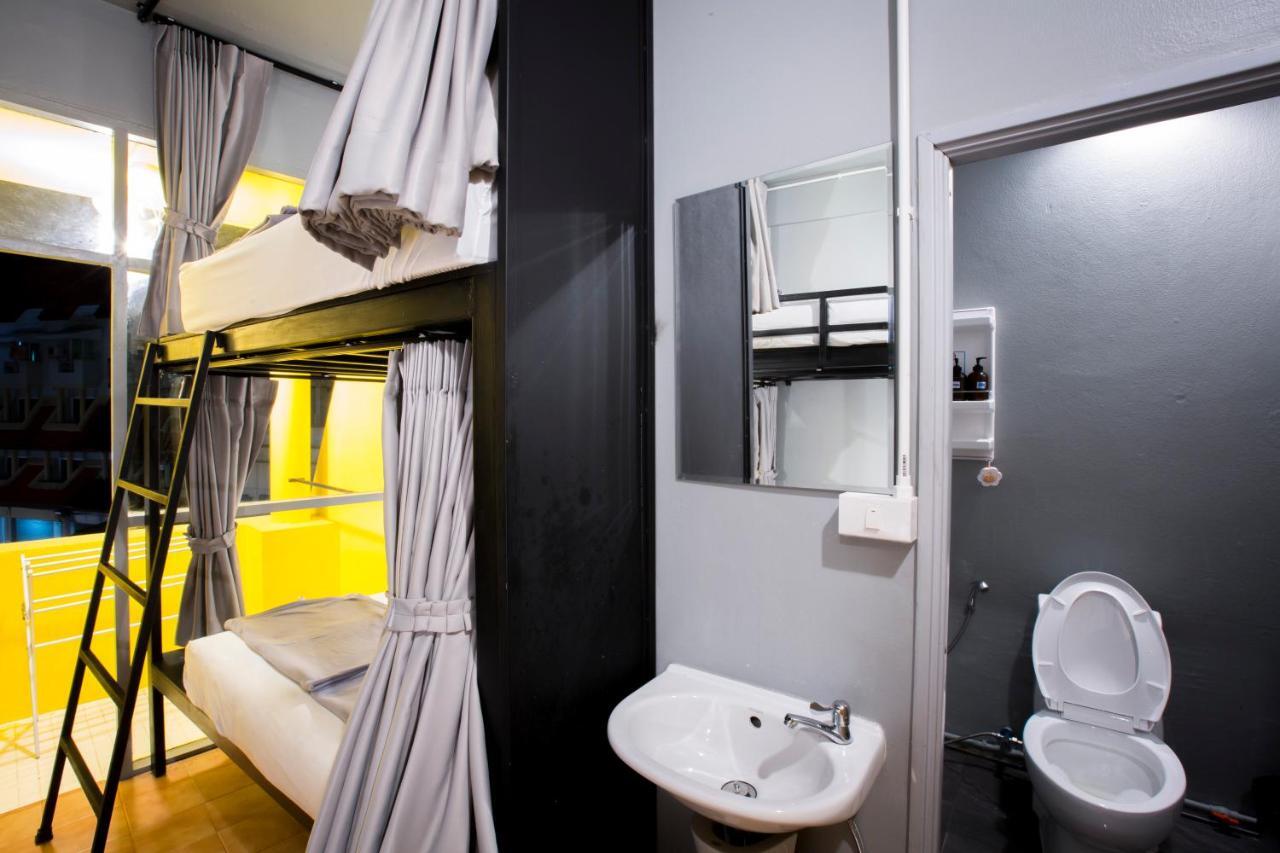 Hostel Beehive Old Town *